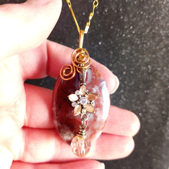 Brown tiger stripes jasper gold wire wrapped pendant on gold necklace new - Picture 3 of 7